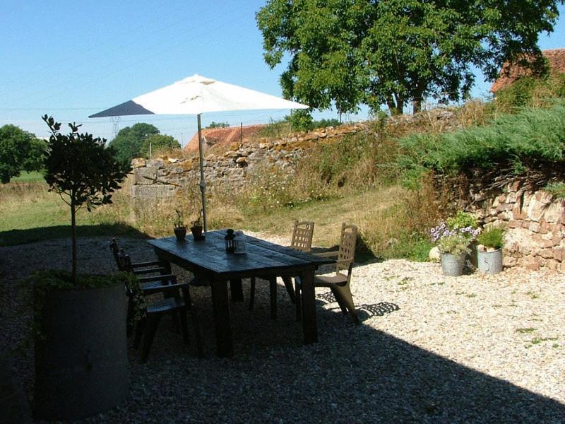 Bed and Breakfast Domaine de La Madeleine Ygrande Exterior foto
